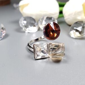 Brand New Top Fashion Silver Ring With Stone